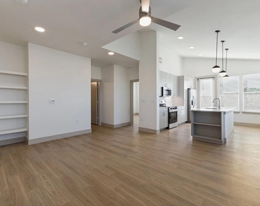 1506 N Prairie Avenue - Photo Thumbnail 8