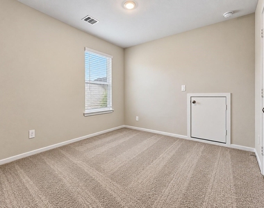 17795 Mill Manor Drive - Photo Thumbnail 31