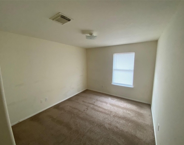 17334 Wigeon Way Drive - Photo Thumbnail 14
