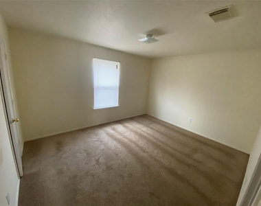 17334 Wigeon Way Drive - Photo Thumbnail 12
