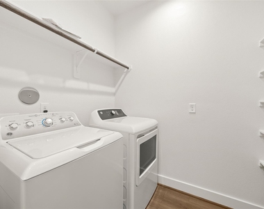 2619 Seaglass View Drive - Photo Thumbnail 25