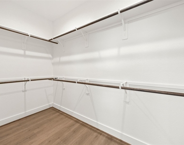 2619 Seaglass View Drive - Photo Thumbnail 18
