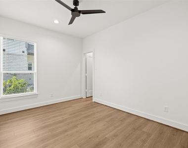 2619 Seaglass View Drive - Photo Thumbnail 19