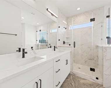 2619 Seaglass View Drive - Photo Thumbnail 16