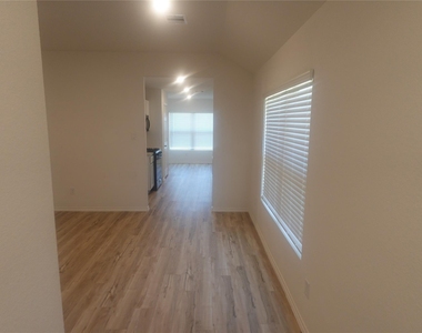 26815 Lantana Canyon Drive - Photo Thumbnail 2