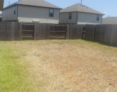 26815 Lantana Canyon Drive - Photo Thumbnail 5