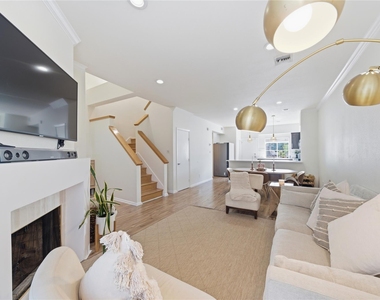 2100 Huldy Street - Photo Thumbnail 2