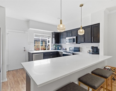 2100 Huldy Street - Photo Thumbnail 9