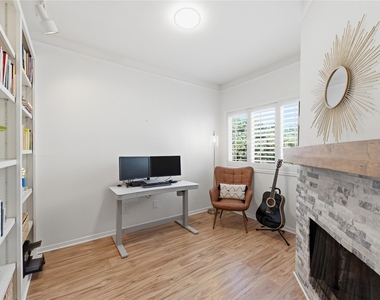 2100 Huldy Street - Photo Thumbnail 16