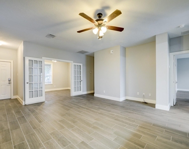 21902 Willow Shade Lane - Photo Thumbnail 3