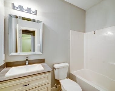 21902 Willow Shade Lane - Photo Thumbnail 9