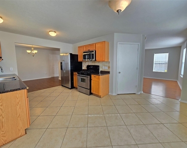 19923 Oland Way - Photo Thumbnail 2