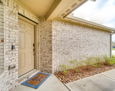 19583 Manduca Drive - Photo Thumbnail 32