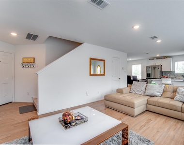 19583 Manduca Drive - Photo Thumbnail 6