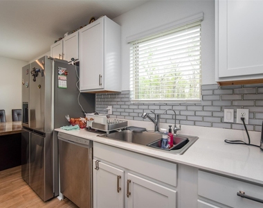 19583 Manduca Drive - Photo Thumbnail 11