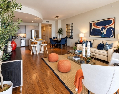1400 Mckinney Street - Photo Thumbnail 1