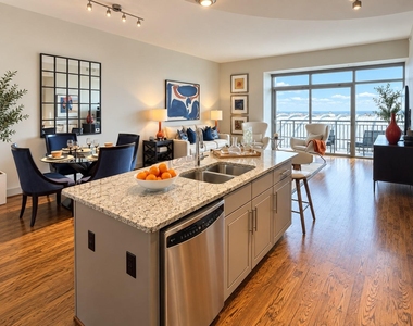 1400 Mckinney Street - Photo Thumbnail 12