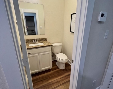 2413 Chinook Way - Photo Thumbnail 8