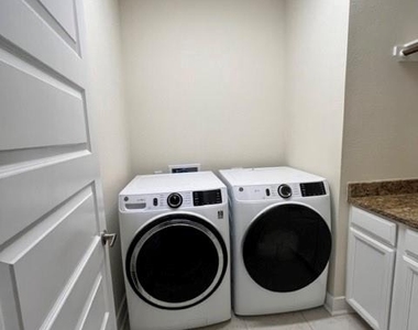 2413 Chinook Way - Photo Thumbnail 22
