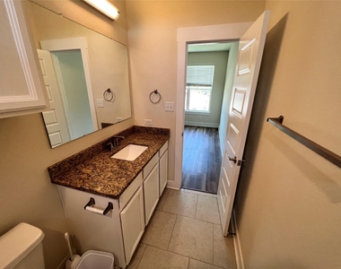 2413 Chinook Way - Photo Thumbnail 20