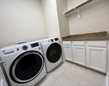 2413 Chinook Way - Photo Thumbnail 23