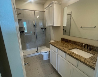 2413 Chinook Way - Photo Thumbnail 14
