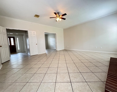 6926 Hearthside Drive - Photo Thumbnail 5