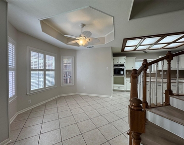 6926 Hearthside Drive - Photo Thumbnail 8