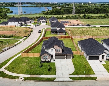 2305 Poseidon Street - Photo Thumbnail 29