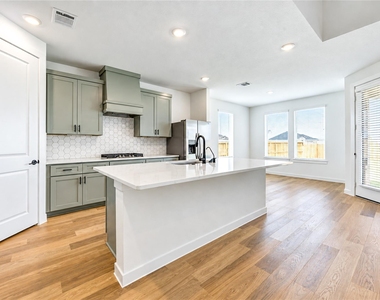 2305 Poseidon Street - Photo Thumbnail 4
