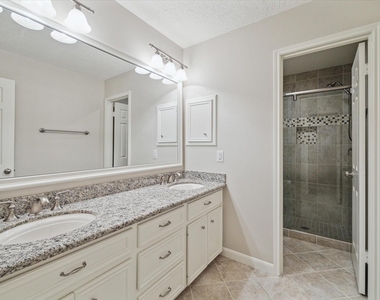 2425 Potomac Drive - Photo Thumbnail 12