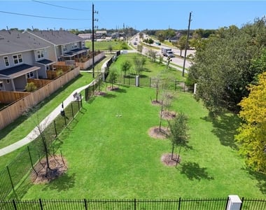 3027 Dovedale Street - Photo Thumbnail 32
