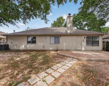 14418 Golden Cypress Lane - Photo Thumbnail 28
