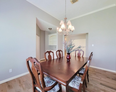 3504 Oak Landing - Photo Thumbnail 11
