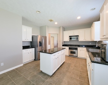 3504 Oak Landing - Photo Thumbnail 23