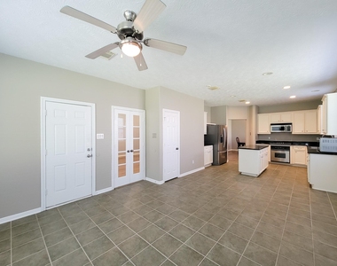 3504 Oak Landing - Photo Thumbnail 22