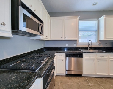 3504 Oak Landing - Photo Thumbnail 14