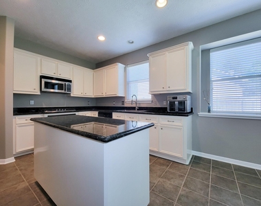 3504 Oak Landing - Photo Thumbnail 15