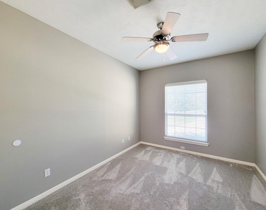 3504 Oak Landing - Photo Thumbnail 29