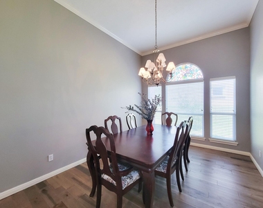 3504 Oak Landing - Photo Thumbnail 10