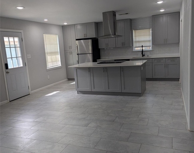 5737 Alvarado Drive - Photo Thumbnail 3