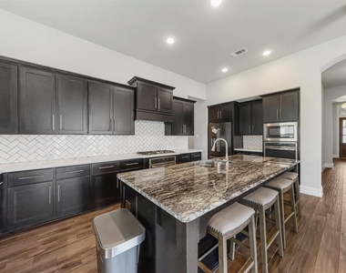 20814 Bighorn Valley Ln - Photo Thumbnail 11