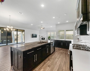 20814 Bighorn Valley Ln - Photo Thumbnail 7