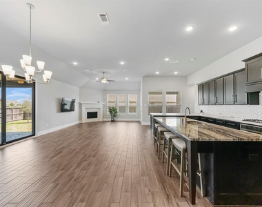 20814 Bighorn Valley Ln - Photo Thumbnail 3