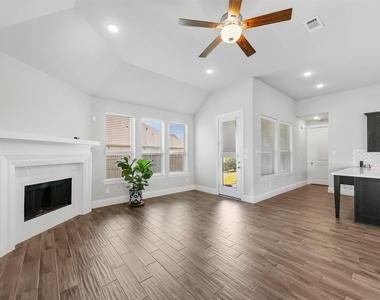 20814 Bighorn Valley Ln - Photo Thumbnail 5