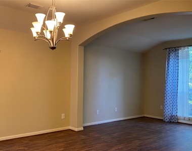 1202 Hemple Drive - Photo Thumbnail 15