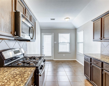 12943 Pecan Shores Drive - Photo Thumbnail 7