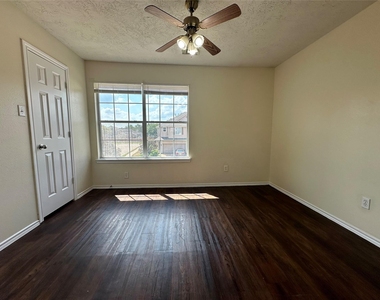 16202 Sandy Path Lane - Photo Thumbnail 6