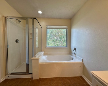 16202 Sandy Path Lane - Photo Thumbnail 12