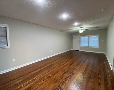 1105 Alice Street - Photo Thumbnail 14